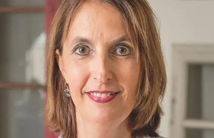 Dr. Karin Jeker Weber