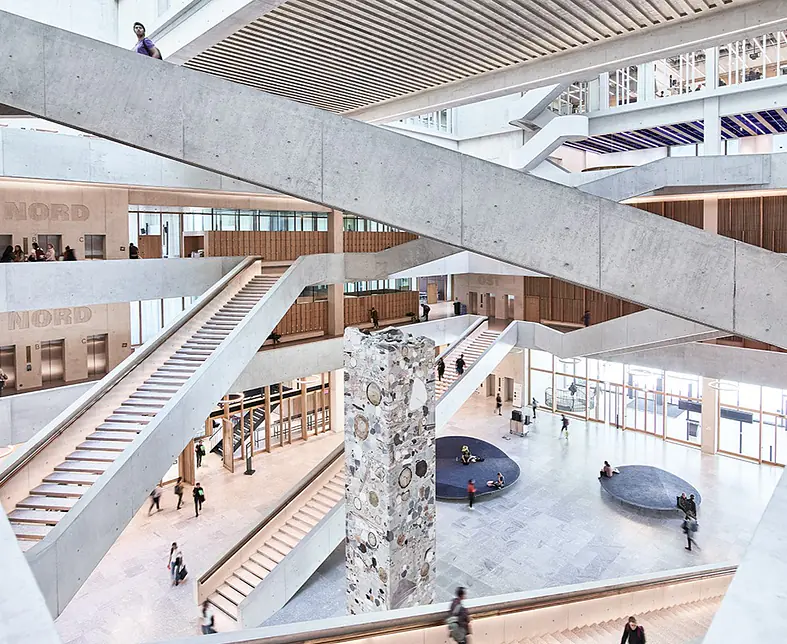 FHNW_Atrium_Gataric.jpg