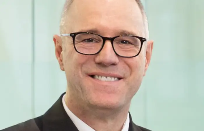 Dr. Christian Zipper